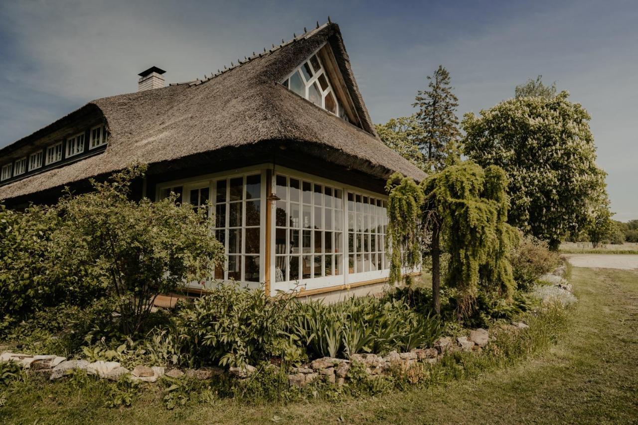 Muhu Tonise Talu Hotel Liiva  Bagian luar foto