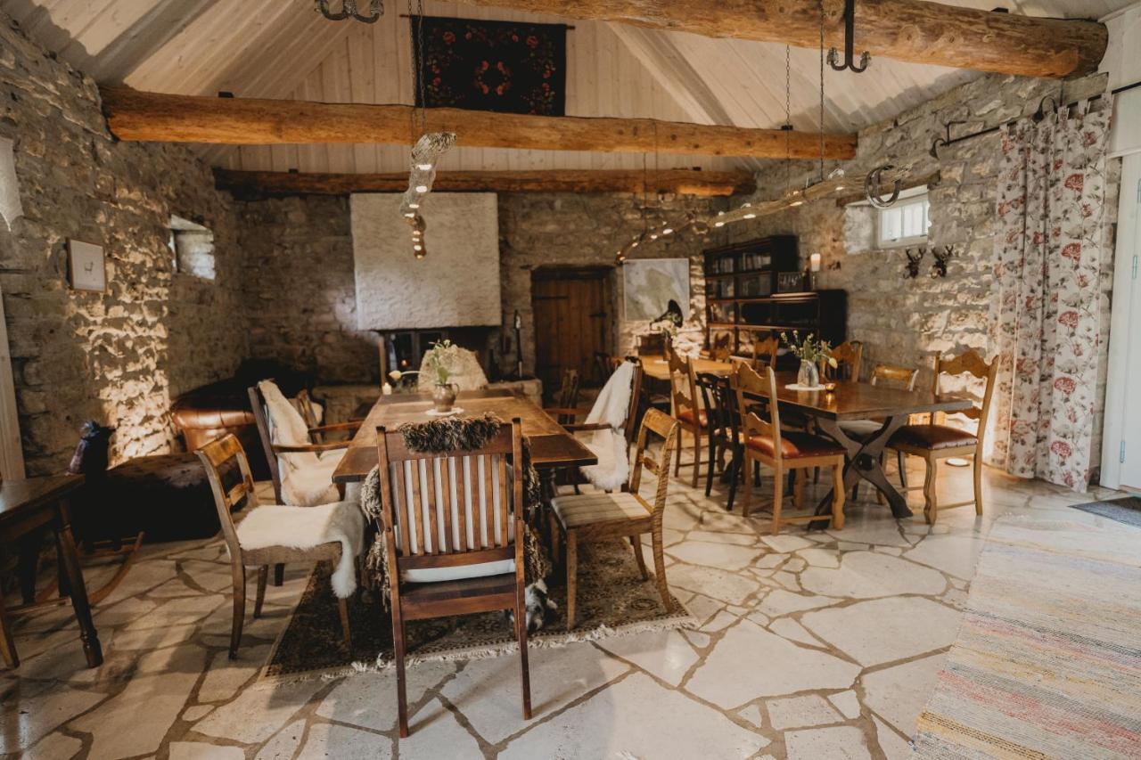 Muhu Tonise Talu Hotel Liiva  Bagian luar foto