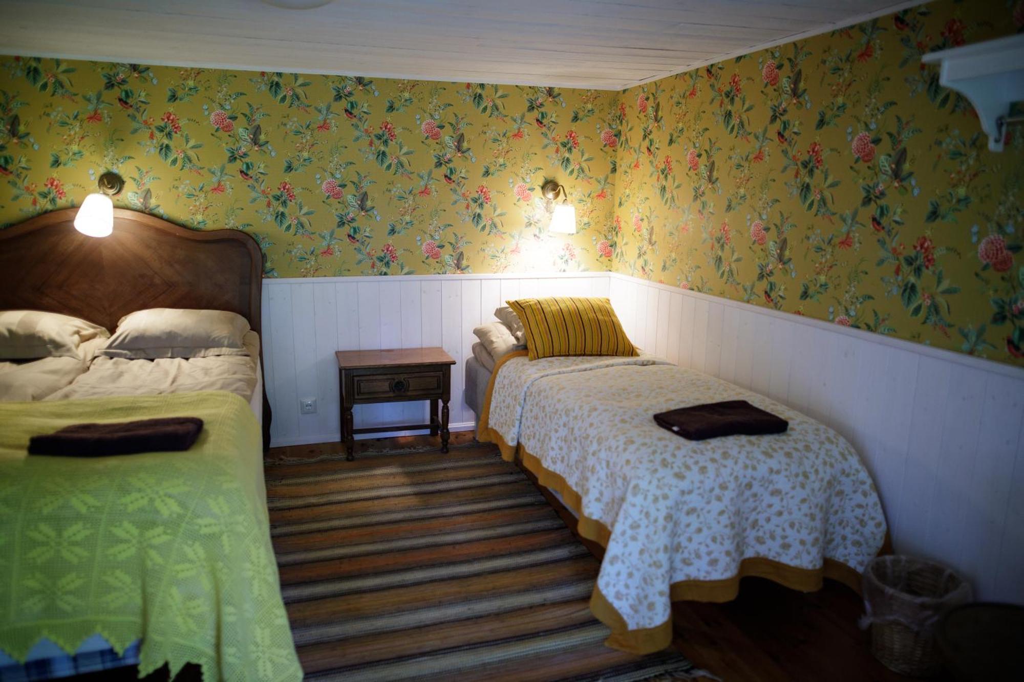 Muhu Tonise Talu Hotel Liiva  Bagian luar foto