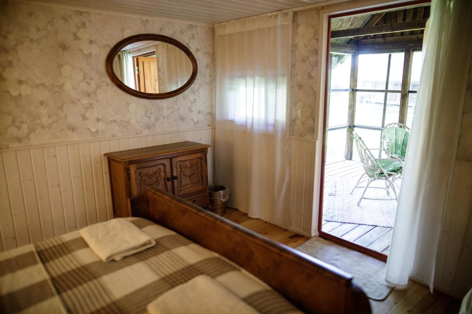 Muhu Tonise Talu Hotel Liiva  Bagian luar foto
